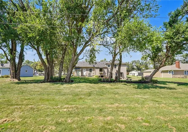 32nd image of 1625 S Orchard Dr, Ottawa, KS 66067 | MLS# 2635810