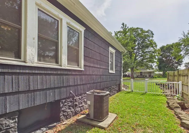 5th image of 216 Andrick St, Fort Scott, KS 66701 | MLS# 2635816