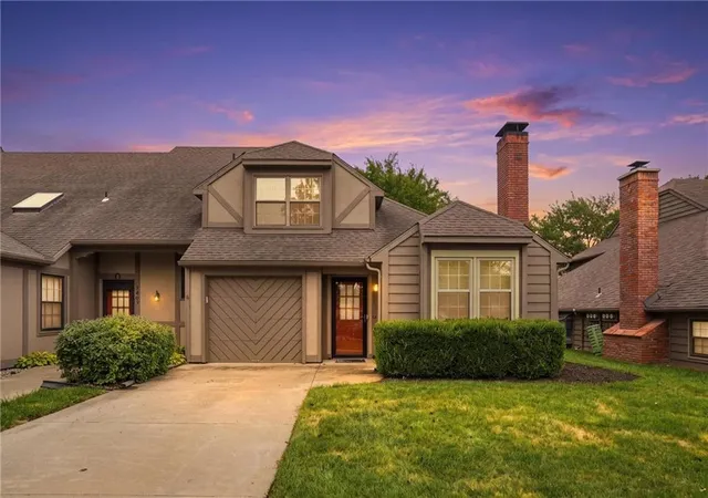 2nd image of 3411 Seminole Dr, Lawrence, KS 66047 | MLS# 2635819
