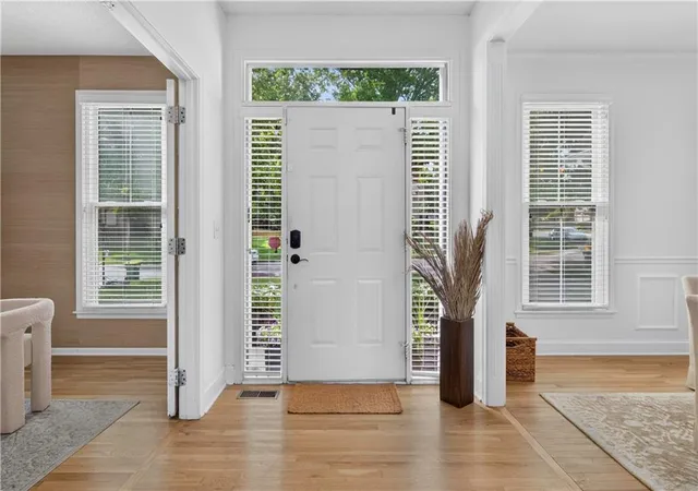 Photo 3 of Sale Pending at 5210 W 157th Place, Overland Park, KS 66224 | MLS# 2635822 | Listing updated on 2026-08-28