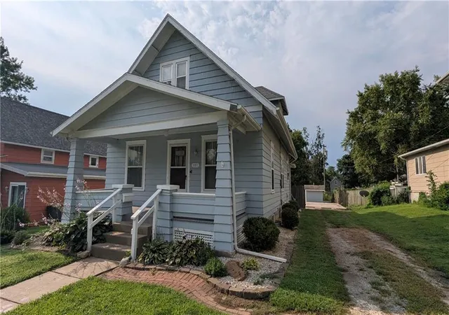 1st image of 503 Kickapoo St, Hiawatha, KS 66434 | MLS# 2635831