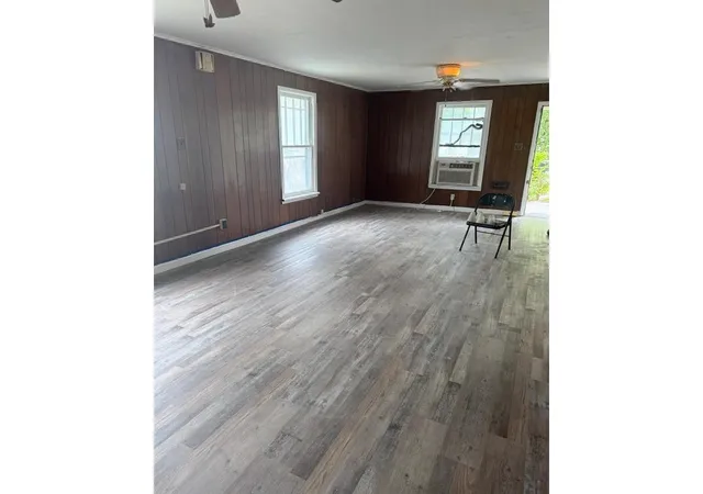 2nd image of 1012 W 4th St, Coffeyville, KS 67337 | MLS# 2635833
