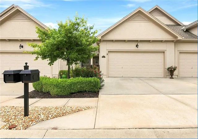1st image of 2511 Ne 107th Ter, Kansas City, MO 64155 | MLS# 2635856