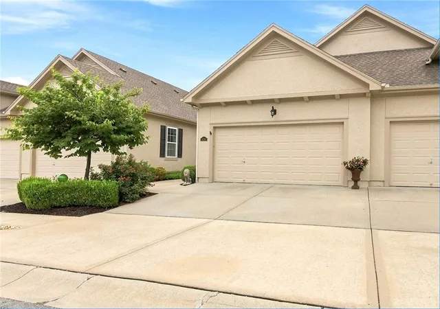 2nd image of 2511 Ne 107th Ter, Kansas City, MO 64155 | MLS# 2635856