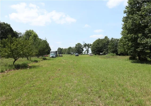 4th image of 36 E 1200th Rd, Baldwin City, KS 66006 | MLS# 2635861