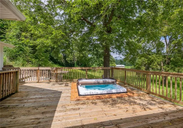 Single family home for sale at 9406 SW State Route Jj, Saint Joseph, MO 64504 | MLS# 2635865