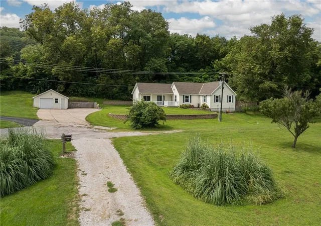 2nd image of 9406 Sw State Route Jj N/a, Saint Joseph, MO 64504 | MLS# 2635865