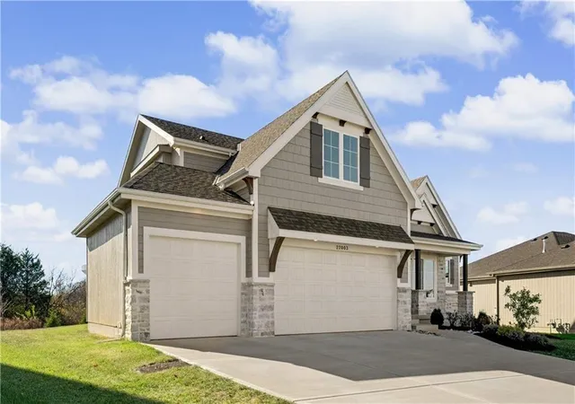 5th image of 22041 W 99th Terrace, Lenexa, KS 66220 | MLS# 2635884