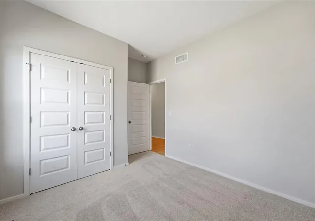 Photo 4 of Sale Pending at 1217 SE Windbreak St, Lees Summit, MO 64081 | MLS# 2635888 | Listing updated on 2026-08-23