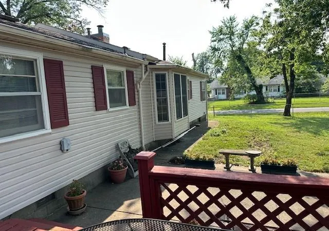 Photo 3 of Single family home for sale at 1201 E 7th Street, Pittsburg, KS 66762 | MLS# 2635906 | Listing updated on 2026-08-19
