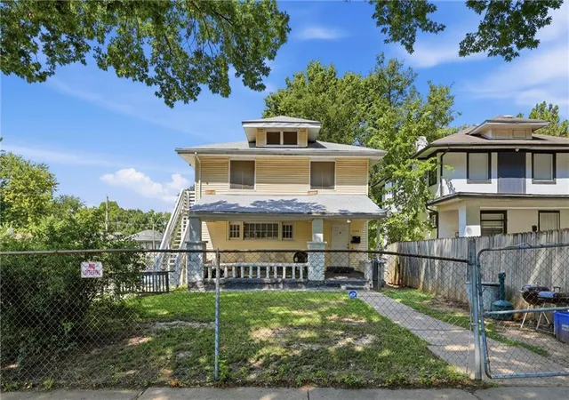 Photo 1 of Single family home for sale at 3744 Benton Blvd, Kansas City, MO 64128 | MLS# 2635921 | Listing updated on 2026-09-18