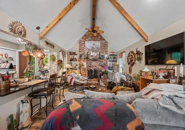 Photo 3 of Single family home for sale at 8016 N Garfield Ave, Kansas City, MO 64118 | MLS# 2635923 | Listing updated on 2026-09-03