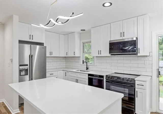 Photo 1 of Single family home for sale at 8907 Blue Ridge Blvd, Kansas City, MO 64138 | MLS# 2635932 | Listing updated on 2026-10-05