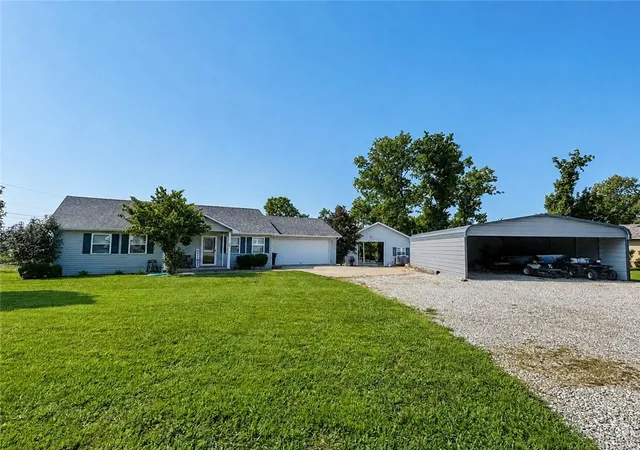 1st image of 12338 Crestview Dr, Warsaw, MO 65355 | MLS# 2635937