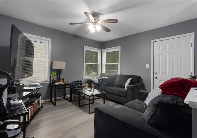 5th image of 948 Cheyenne St, Leavenworth, KS 66048 | MLS# 2635948
