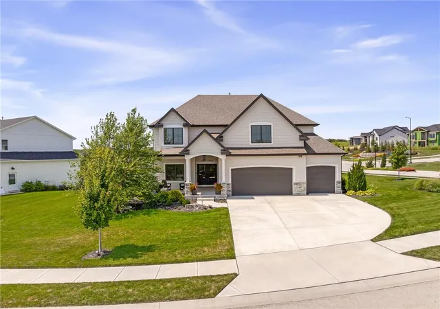 3rd image of 11508 S Mize Rd, Olathe, KS 66061 | MLS# 2635949