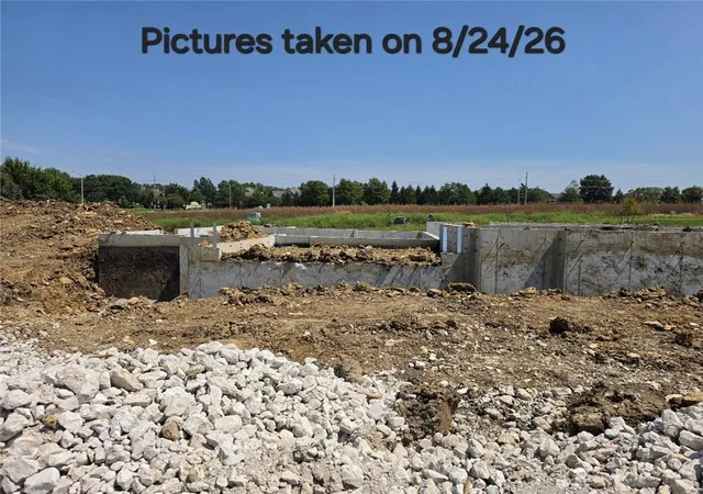 1st image of 11565 S Millridge St, Olathe, KS 66061 | MLS# 2635954