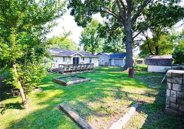 Photo 3 of Single family home for sale at 5238 N Wayne Ave, Kansas City, MO 64118 | MLS# 2635956 | Listing updated on 2026-10-13
