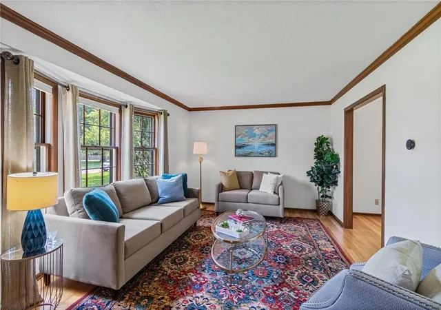 Photo 4 of Sale Pending at 10436 Flint St, Overland Park, KS 66214 | MLS# 2635963 | Listing updated on 2026-09-04