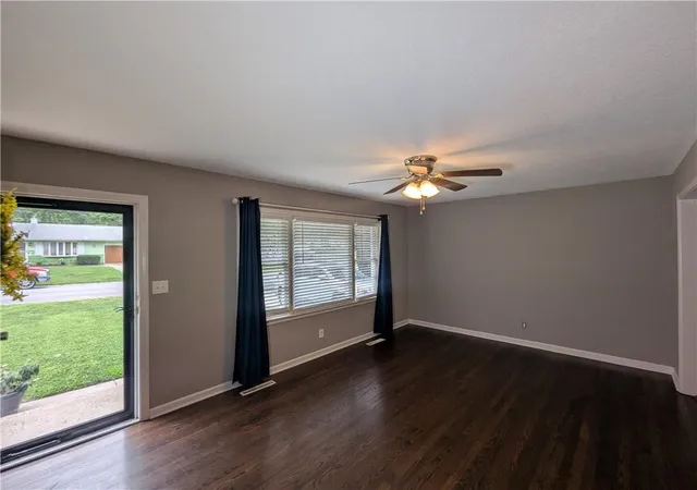 Photo 4 of Single family home for sale at 9135 Richards Dr, Raytown, MO 64133 | MLS# 2635966 | Listing updated on 2026-10-04