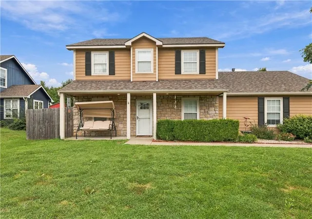 Photo 2 of Single family home for sale at 1526 Maple St, Eudora, KS 66025 | MLS# 2635971 | Listing updated on 2026-10-08