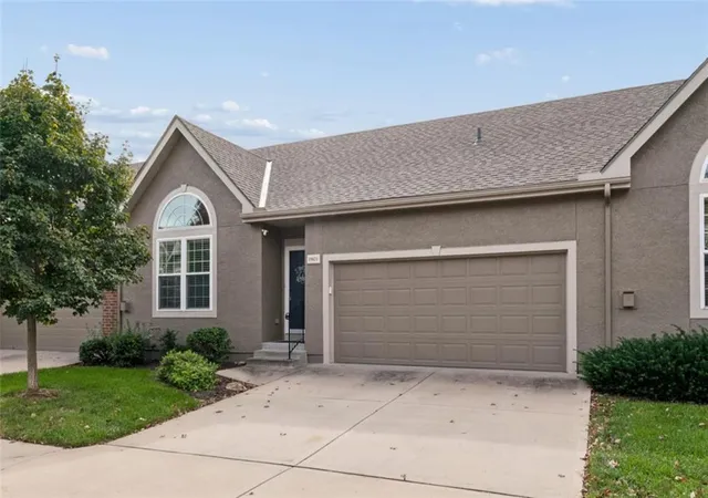 Photo 3 of Single family home for sale at 15621 W 61st Street, Shawnee, KS 66217 | MLS# 2635978 | Listing updated on 2026-10-23