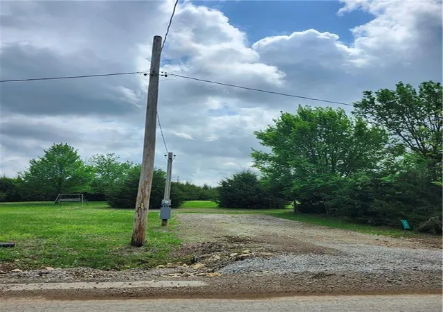 1st image of 97 Linn Valley Dr, Linn Valley, KS 66040 | MLS# 2635985