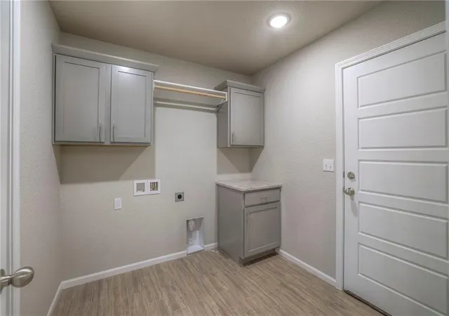 32nd image of 12928 Sewell Ave, Kansas City, KS 66109 | MLS# 2635991