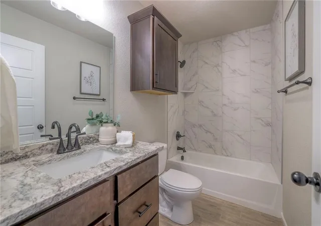 Photo 4 of Single family home for sale at 12924 Sewell Ave, Kansas City, KS 66109 | MLS# 2635993 | Listing updated on 2026-08-27