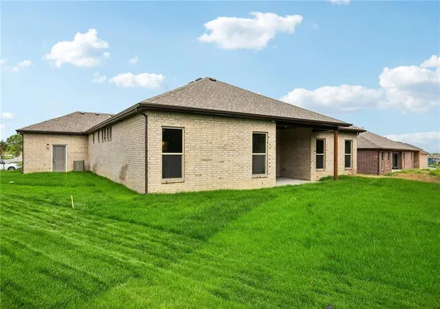 Photo 3 of Single family home for sale at 12920 Sewell Ave, Kansas City, KS 66109 | MLS# 2635994 | Listing updated on 2026-08-10
