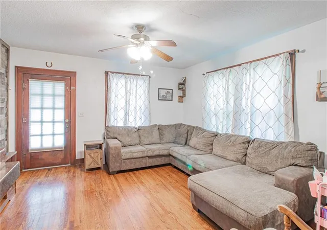 2nd image of 337 E Main St, Odessa, MO 64076 | MLS# 2635996