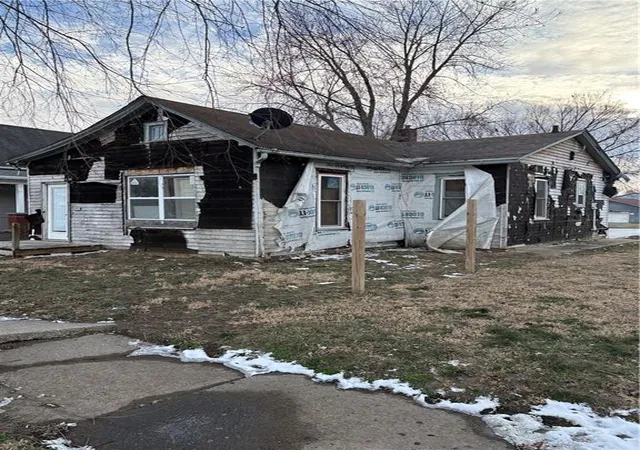 1st image of 3010 S 19th St, Saint Joseph, MO 64503 | MLS# 2635998