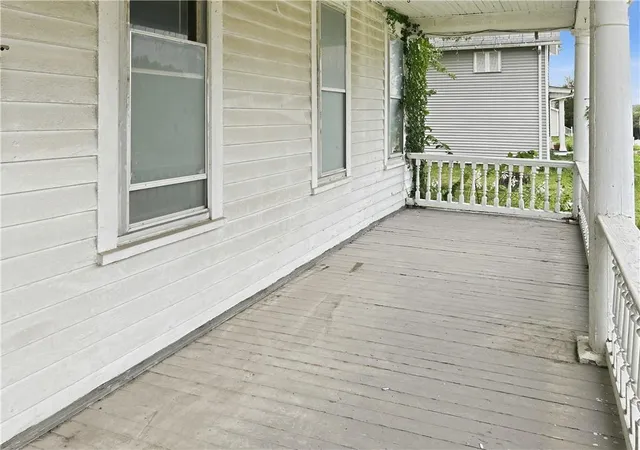 3rd image of 605 W Peoria St, Paola, KS 66071 | MLS# 2636006