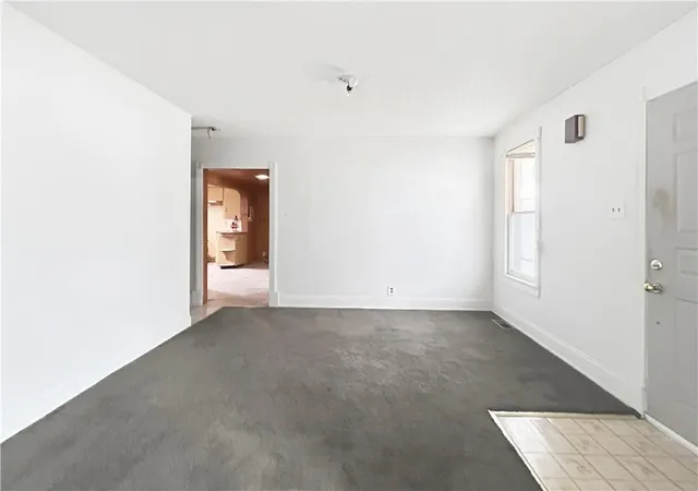 4th image of 605 W Peoria St, Paola, KS 66071 | MLS# 2636006