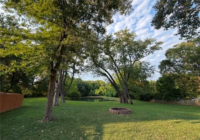 2nd image of 1800 E Mechanic Ave, Independence, MO 64050 | MLS# 2636036