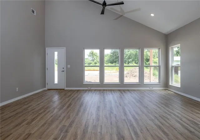 image of 1501 Ashton Wy, Pittsburg, KS 66762 | MLS# 2636037
