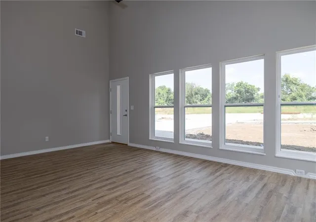 image of 1501 Ashton Wy, Pittsburg, KS 66762 | MLS# 2636037