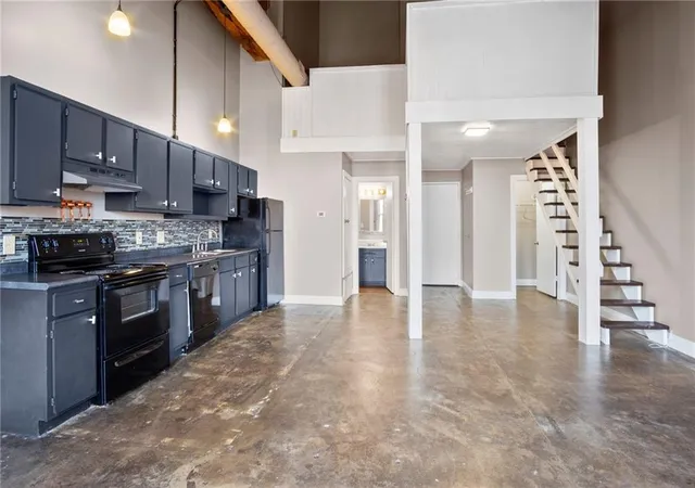 1st image of 113 W 5th St #303, Kansas City, MO 64105 | MLS# 2636038