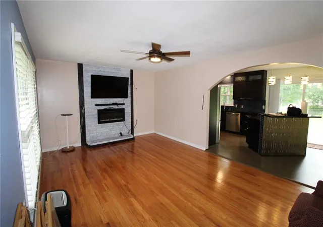 Photo 2 of Sale Pending at 5815 N Tracy Ave, Kansas City, MO 64118 | MLS# 2636042 | Listing updated on 2026-08-22