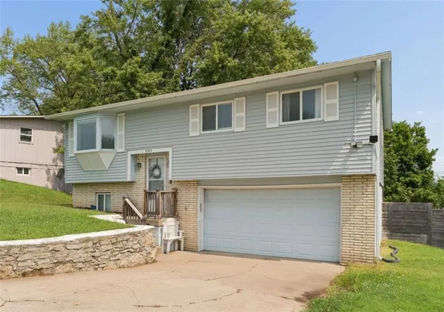 Photo 3 of Single family home for sale at 8502 Ann Ave, Kansas City, KS 66112 | MLS# 2636047 | Listing updated on 2026-08-14