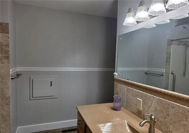 Photo 4 of Single family home for sale at 504 Utah Ave, Pittsburg, KS 66762 | MLS# 2636049 | Listing updated on 2026-08-28