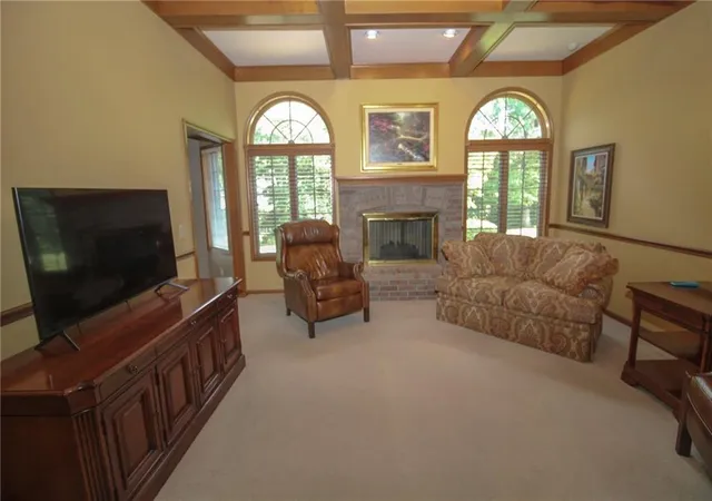 2nd image of 2309 Buckingham St, Saint Joseph, MO 64506 | MLS# 2636059