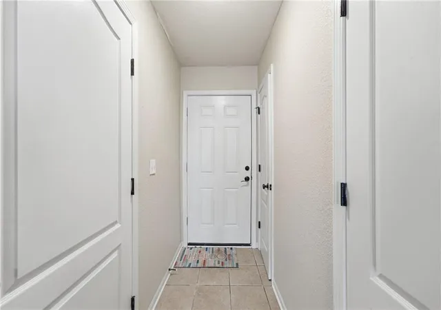 Photo 5 of Townhouse for sale at 9335 N Main St, Kansas City, MO 64155 | MLS# 2636073 | Listing updated on 2026-08-27