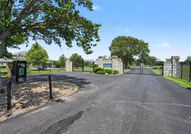 10th image of Lot 34 Silver Wraith Dr, Olathe, KS 66061 | MLS# 2636079