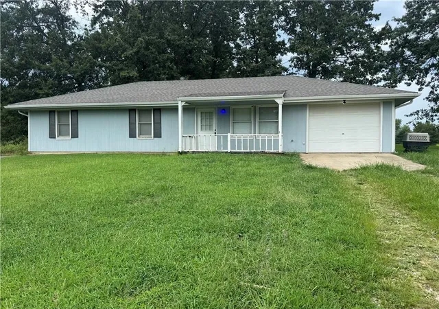 1st image of 31228 Highridge Dr, Excelsior Springs, MO 64024 | MLS# 2636090