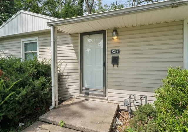 Photo 3 of Sale Pending at 8308 James A Reed Rd, Raytown, MO 64138 | MLS# 2636102 | Listing updated on 2026-09-21