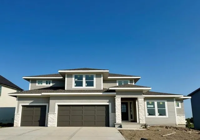 Photo 1 of Single family home for sale at 1805 Sw Arbormist Dr, Lees Summit, MO 64082 | MLS# 2636146 | Listing updated on 2026-10-01