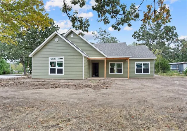 1st image of 2301 S Main St, Galena, KS 66739 | MLS# 2636148