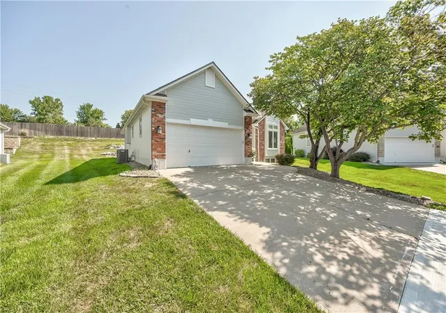 Photo 3 of Single family home for sale at 17904 E 29th Street S, Independence, MO 64057 | MLS# 2636154 | Listing updated on 2026-10-05