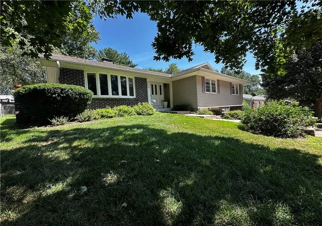 Photo 21 of Sale Pending at 3343 Chatham Ave, Saint Joseph, MO 64506 | MLS# 2636156 | Listing updated on 2026-08-20